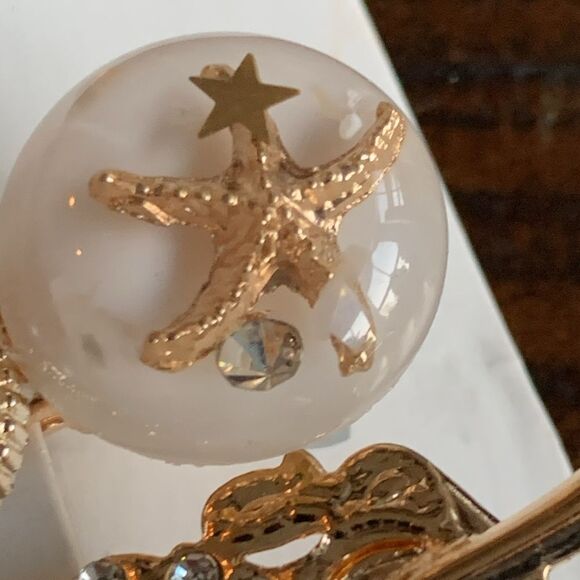 Set of 5 Pearl and Rhinestone Hair Clips - Starfish Scissors Feather Design - Picture 5 of 12